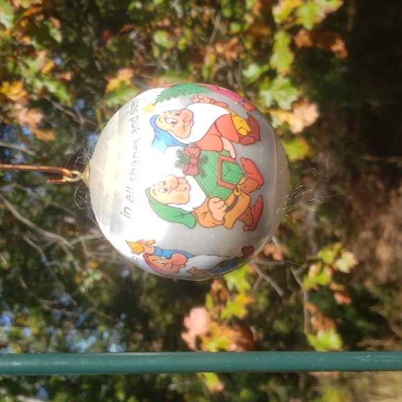 Disney 7 Dwarfs Christmas ball ornament 1982 - Picture 3 of 14